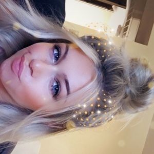 Meet your Posher, Madelyn